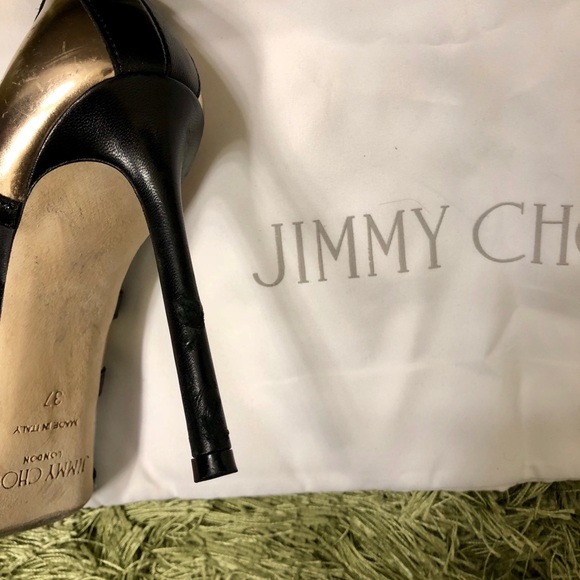 *Sold* Jimmy Choo 💫 black & gold pumps - Picture 4 of 6